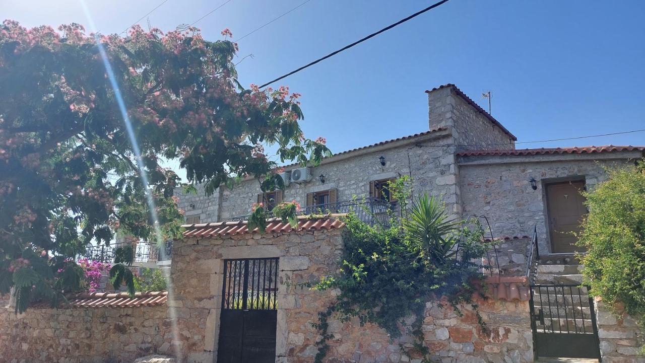 Apartmán Melita Traditional Stone House Pírgos Dhiroú Exteriér fotografie